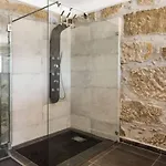 Renoviertes Fuer 7 Personen In By Interhome トンデラ