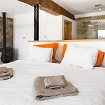 Renoviertes Fuer 7 Personen In By Interhome 別荘 トンデラ