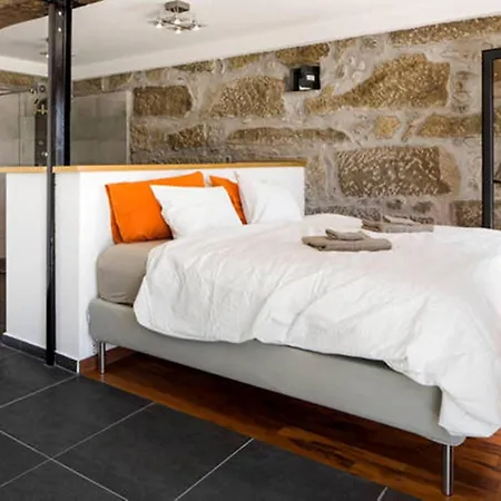 Renoviertes Fuer 7 Personen In By Interhome Tatil Evi Tondela