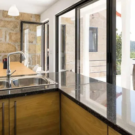 Renoviertes Fuer 7 Personen In By Interhome Tondela