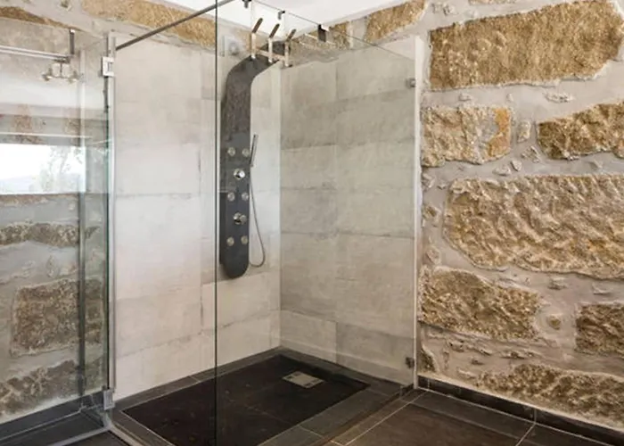 Renoviertes Fuer 7 Personen In By Interhome Tondela