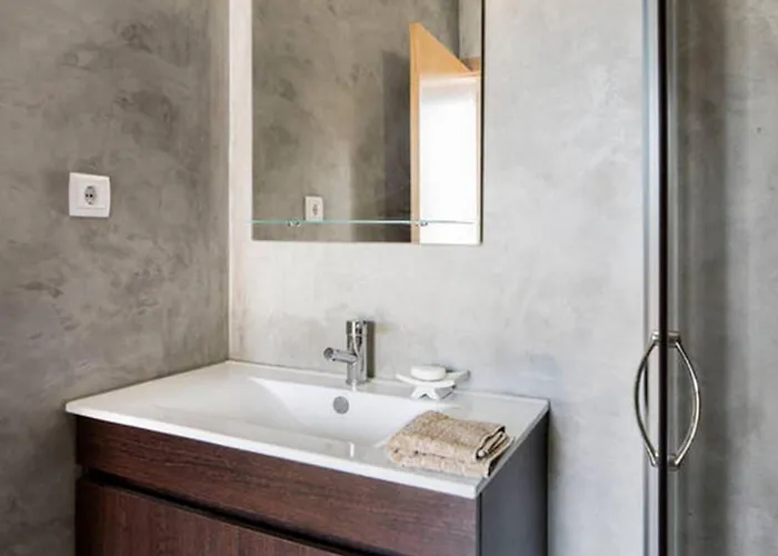 Renoviertes Fuer 7 Personen In By Interhome * Tondela